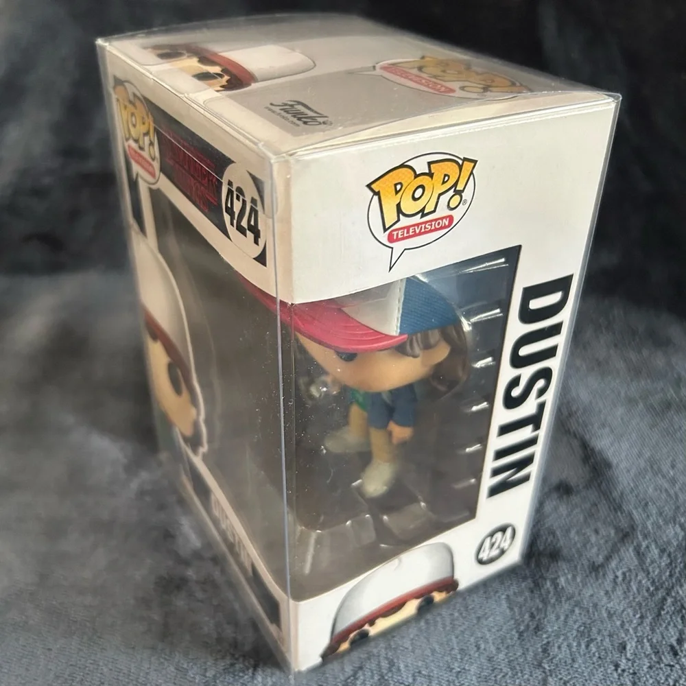 Funko Pop! - Stranger Things 424 - Dustin - Picture 2 of 8
